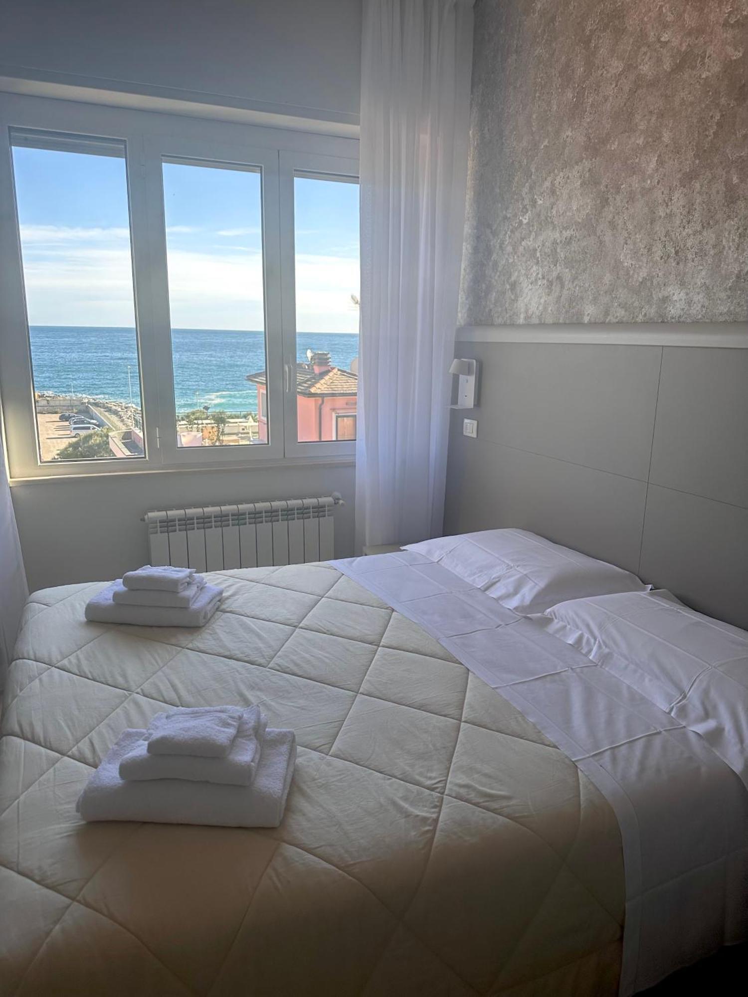 La Casa Sul Mare - Monterosso - Cinque Terre Hotel Monterosso al Mare Buitenkant foto